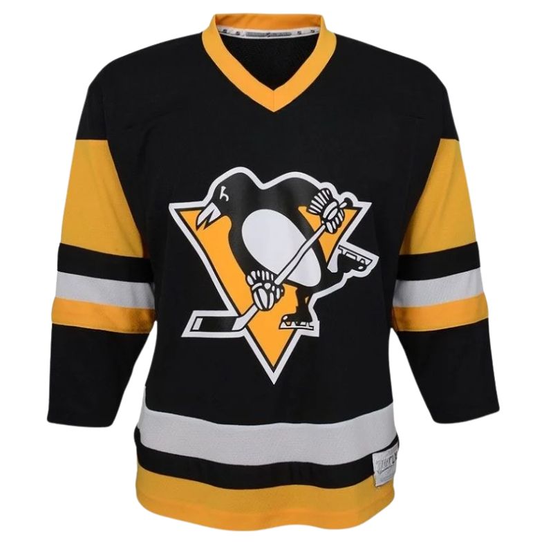 Full Team Lineup Wearing Matching Ice Hockey Shirts For Sale